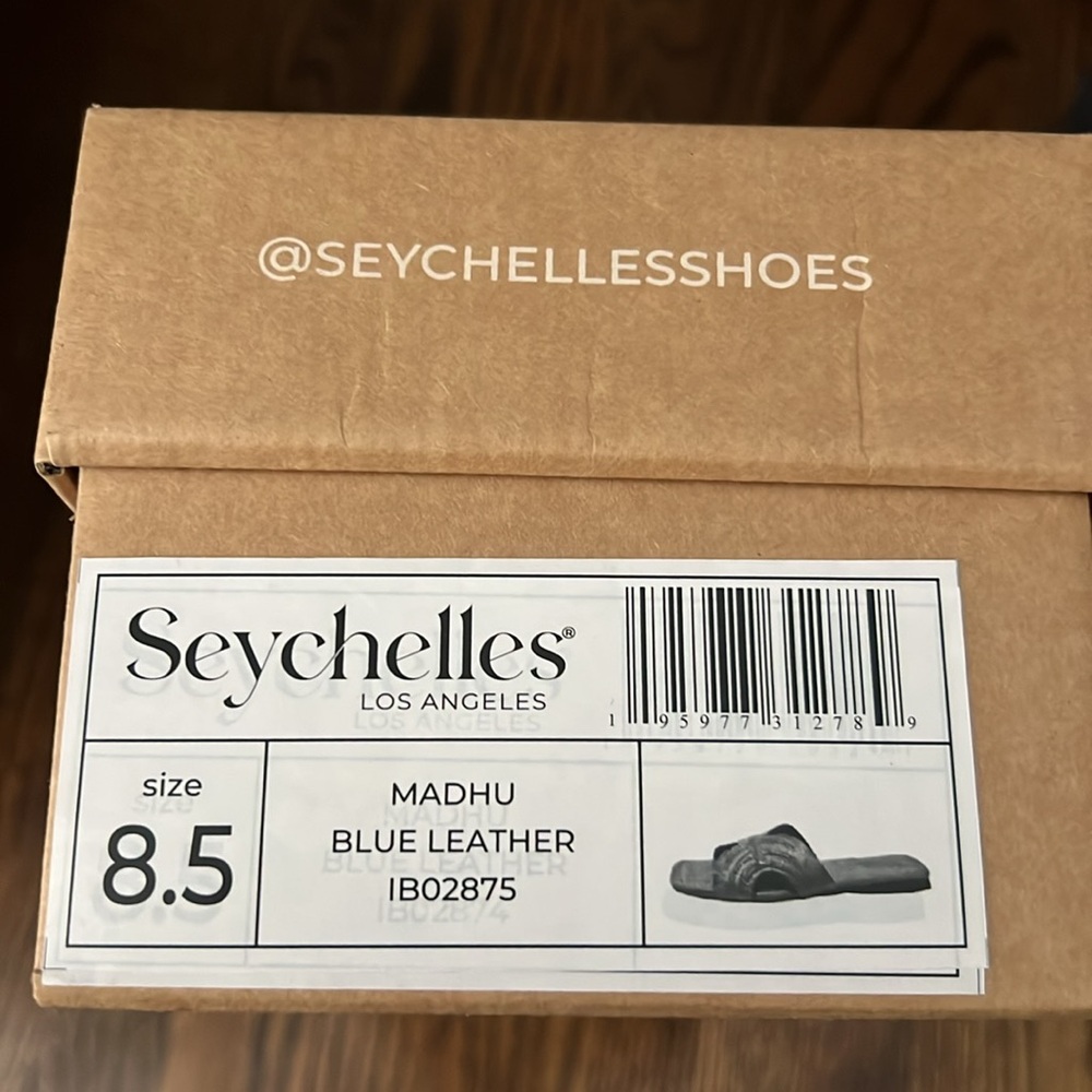 Seychelles Blue Sandals with Knotted Design Madhu Blue Leather 8.5 NIB - Picture 3 of 3